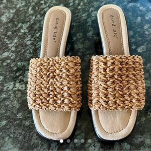 NWOT David Tate lined Sandals.